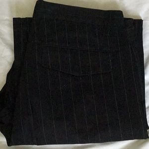 REPORT COLLECTION PANTS.